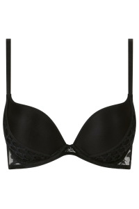 Sujetador negro con push up de Chantelle Pulp