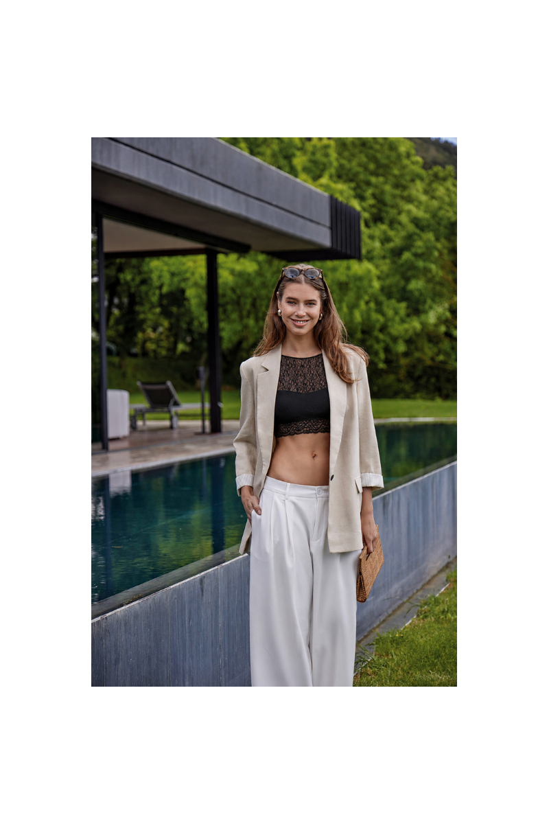 Top Halter Encaje Negro Janira Amelia | Sin Aro con Relleno Fino | Comprar Online
