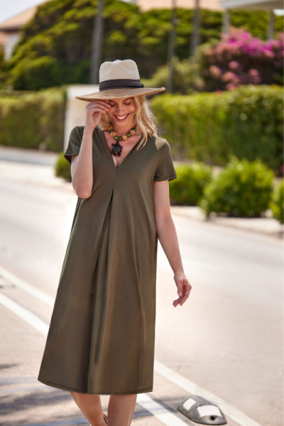 Vestido midi verde oliva, negro Viscolight · Janira | Moda Verano